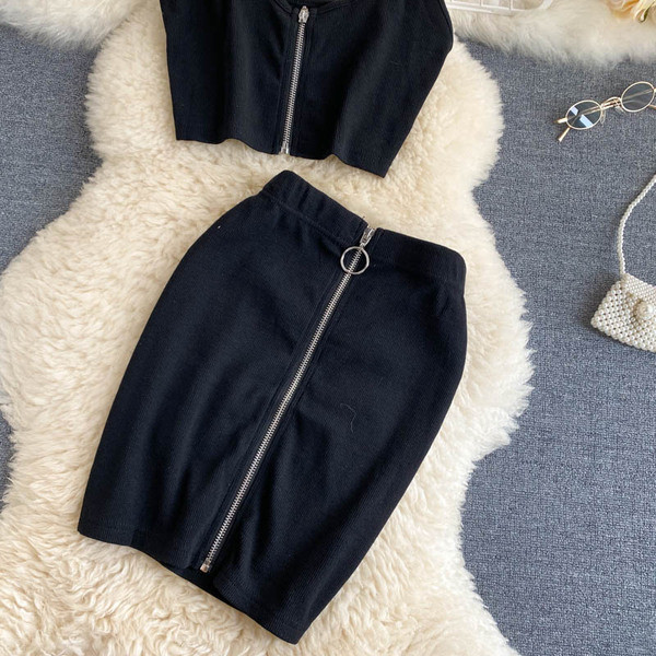 Naiste tõmblukuga topi ja seeliku komplekt