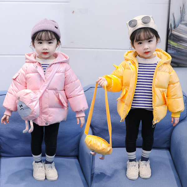 Geaca zilnica pentru copii cu elemente 3D si aplicatie pentru fete