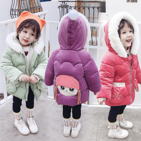 Παιδικό χειμερινό μπουφάν με κουκούλα και 3D στοιχεία για κορίτσια