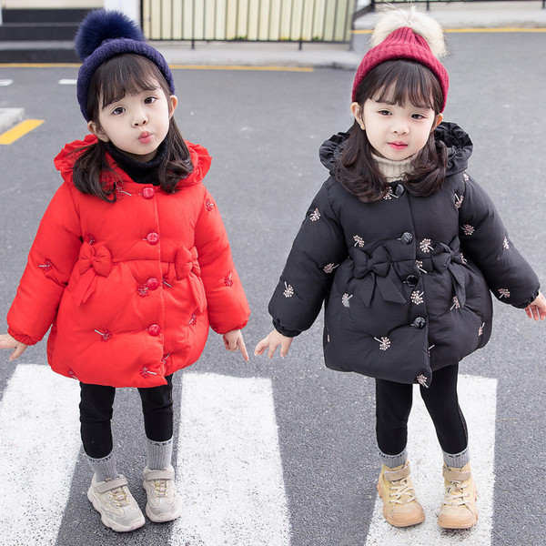 Ziemas bērnu jaka ar kapuci un pogām meitenēm