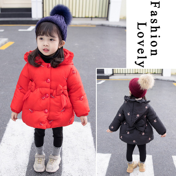 Ziemas bērnu jaka ar kapuci un pogām meitenēm