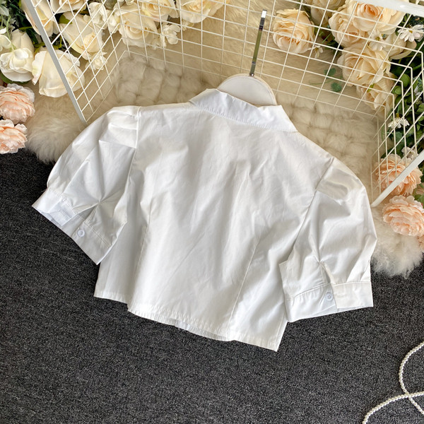 Set modern de blugi și cămașă pentru femei