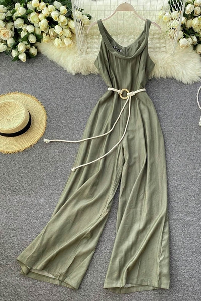 Praegune naiste kombinesooni lai mudel vöökohaga