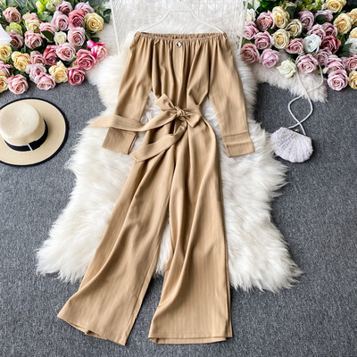 Csíkos női kombiné ejtett ujjakkal és övvel