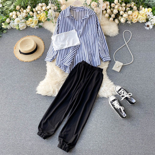 Set de cămașă și pantaloni pentru femei