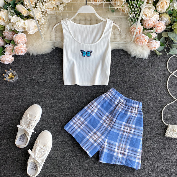 Női kockás nadrág szett pillangós hímzéssel