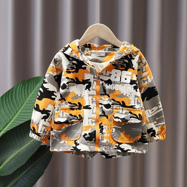 Geaca de toamna pentru copii pentru baieti cu gluga si model de camuflaj