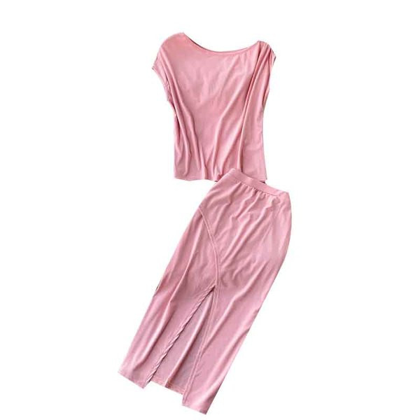 Naiste lõhikuga pluusi ja seeliku komplekt