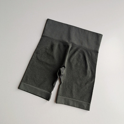 Sporta ikdienas ķīlis ar garumu 3/4