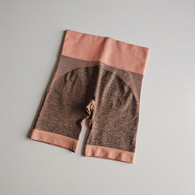 Sporta ikdienas ķīlis ar garumu 3/4