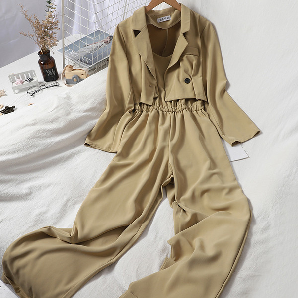 Moodne kaheosaline naiste komplekt - kombinesoon ja jakk