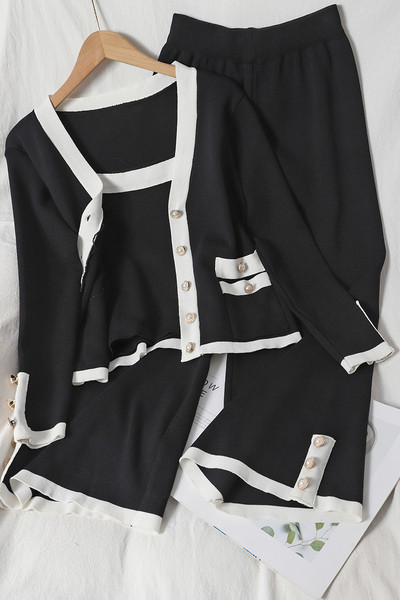 Modern női szett kétrészes gombokkal