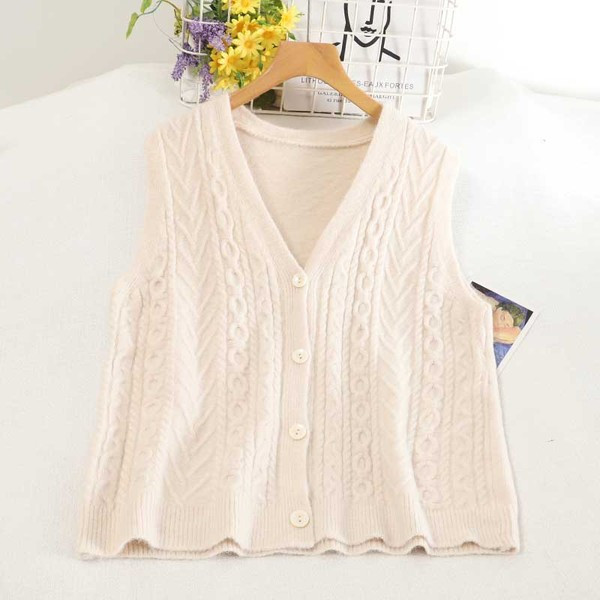 Kötött női mellény gombokkal