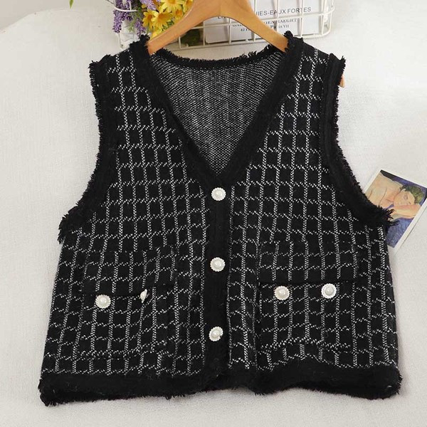 Naiste vabaaja vest nööpide ja spitsikaelusega