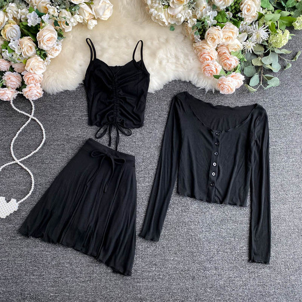 Naiste topi komplekt õhukeste rihmade, seeliku ja vestiga