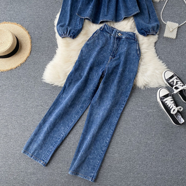 Γυναικείο σετ  τζιν παντελόνι και μπλούζα