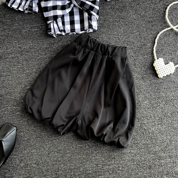 Μοντέρνο  γυναικείο σετ καρό μπλούζα και σορτς