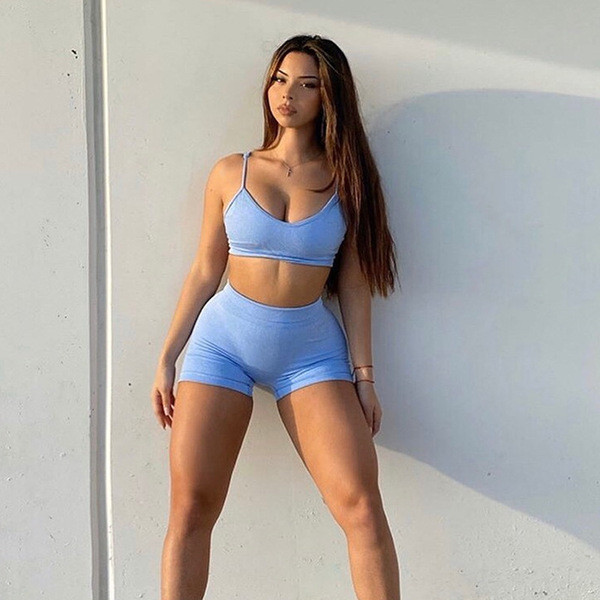 Нов модел дамски комплект от клин и потник с тънки презрамки 