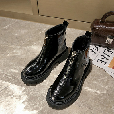 Актуални дамски боти в черен цвят с цип