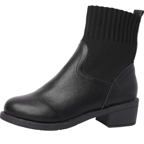 Дамски боти тип чорап в черен цвят и дебел ток