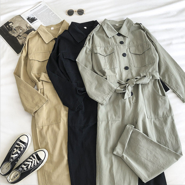 Дамски гащеризон с копчета и джобове