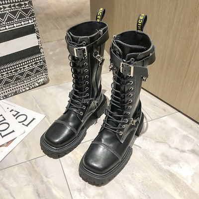 Дамски черни боти с връзки и метални елементи