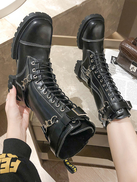 Дамски черни боти с връзки и метални елементи