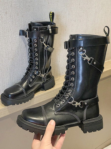 Дамски черни боти с връзки и метални елементи