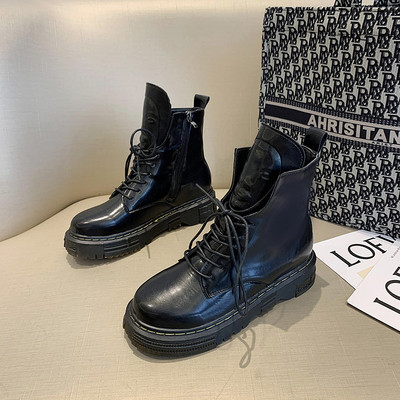 Дамски кожени боти с връзки и груба подметка