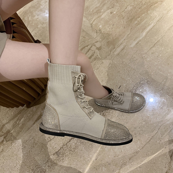 Дамски боти с елемент -камъни и връзки 