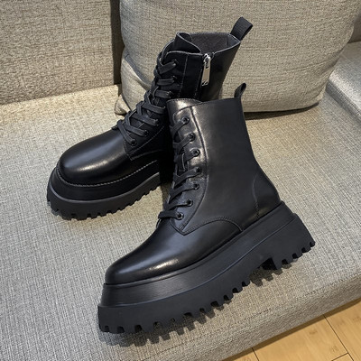 Aktuelne ženske čizme od eko kože sa visokim đonom i vezicama