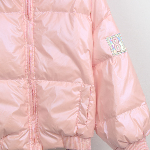 Дамско модерно късно зимно яке с висока яка и дълъг ръкав 