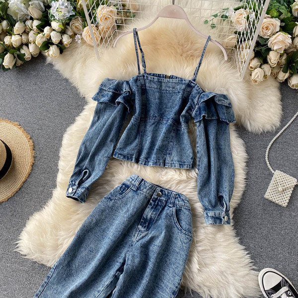 Дънков дамски комплект от блуза и панталон 