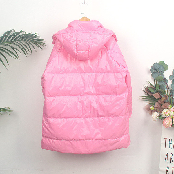 Модерно дамско дълго зимно яке с качулка и джобове 