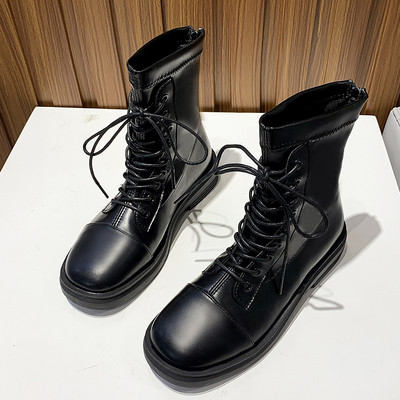 Кожени дамски  боти с равна подметка и връзки