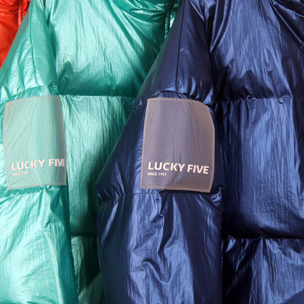 НОВ модел дамско зимно яке с висока яка и дълъг ръкав 