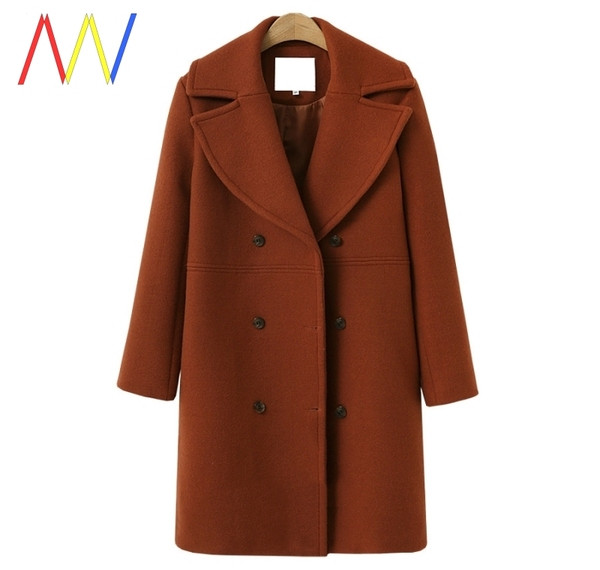 Модерно дълго палто с двуредно закопчаване