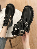 Дамски боти от еко кожа с изрязани части