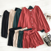 Дамски модерен комплект с копчета и колан