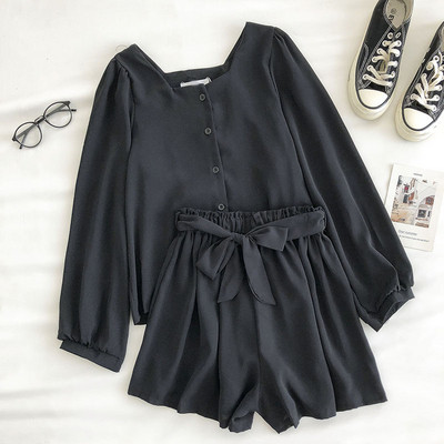 Дамски модерен комплект с копчета и колан