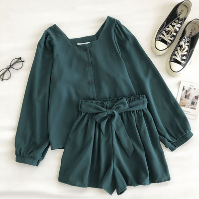 Дамски модерен комплект с копчета и колан