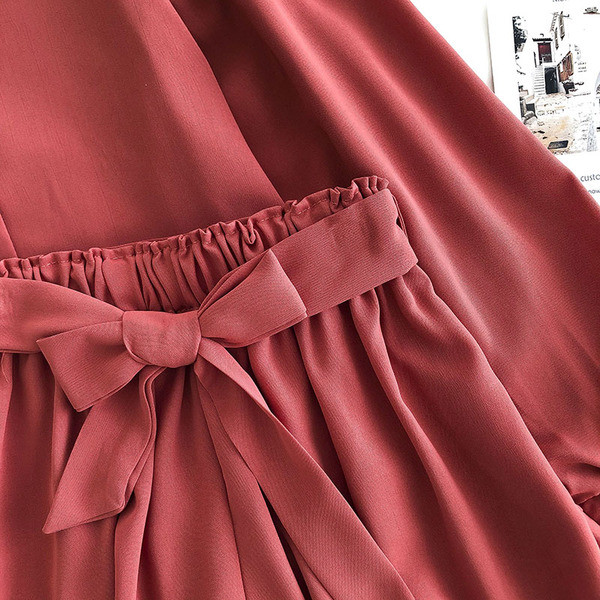 Дамски модерен комплект с копчета и колан