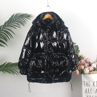 НОВ модел дамско зимно яке с качулка и джобове