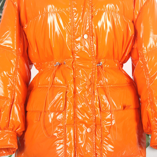 НОВ модел дамско зимно яке с качулка и джобове 