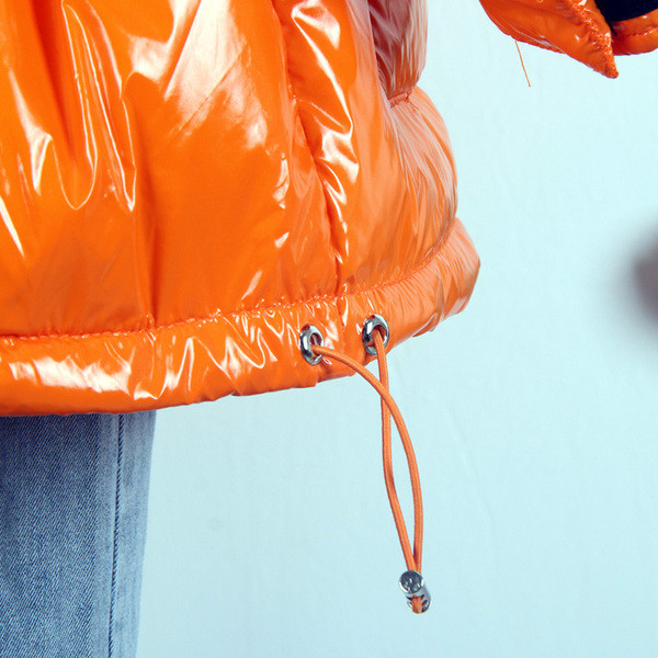 НОВ модел дамско зимно яке с качулка и джобове 