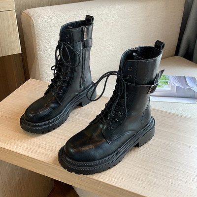 Ежедневни дамски боти с груба  подметка в черен  цвят