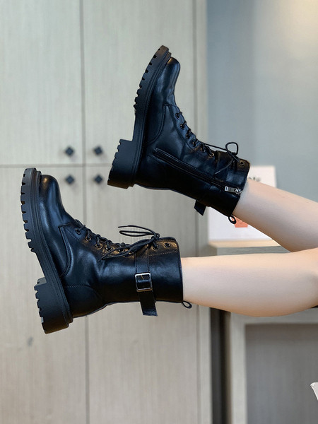 Ежедневни дамски боти с груба  подметка в черен  цвят