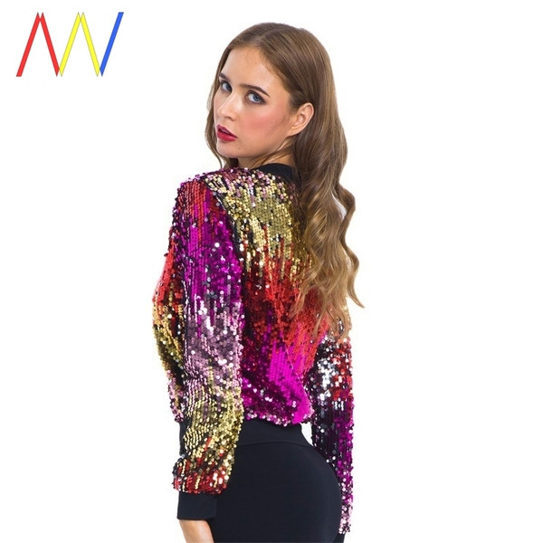 Модерно късо яке с цип и пайети