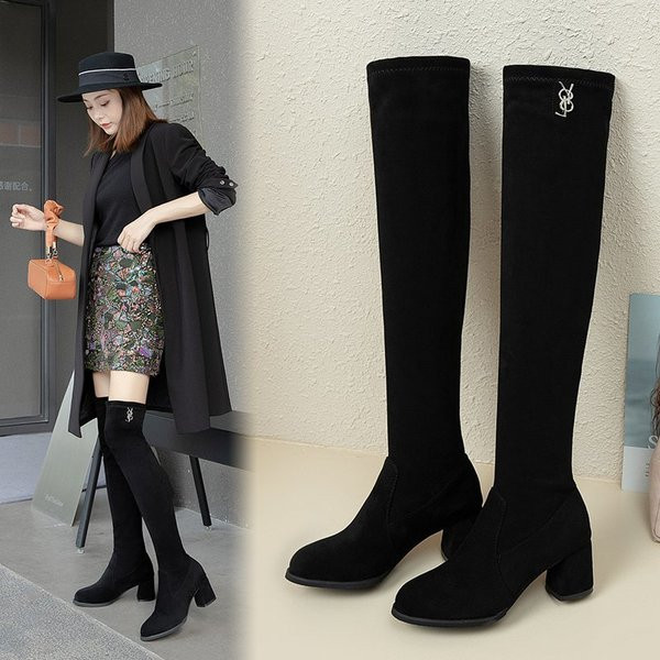 Дълги дамски ботуши с бродерия и 6.5 см ток