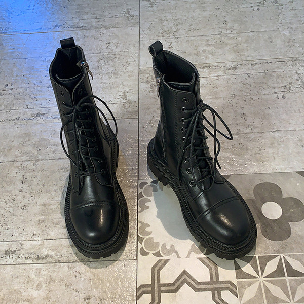 Ежедневни дамски  боти с  връзки в черен цвят